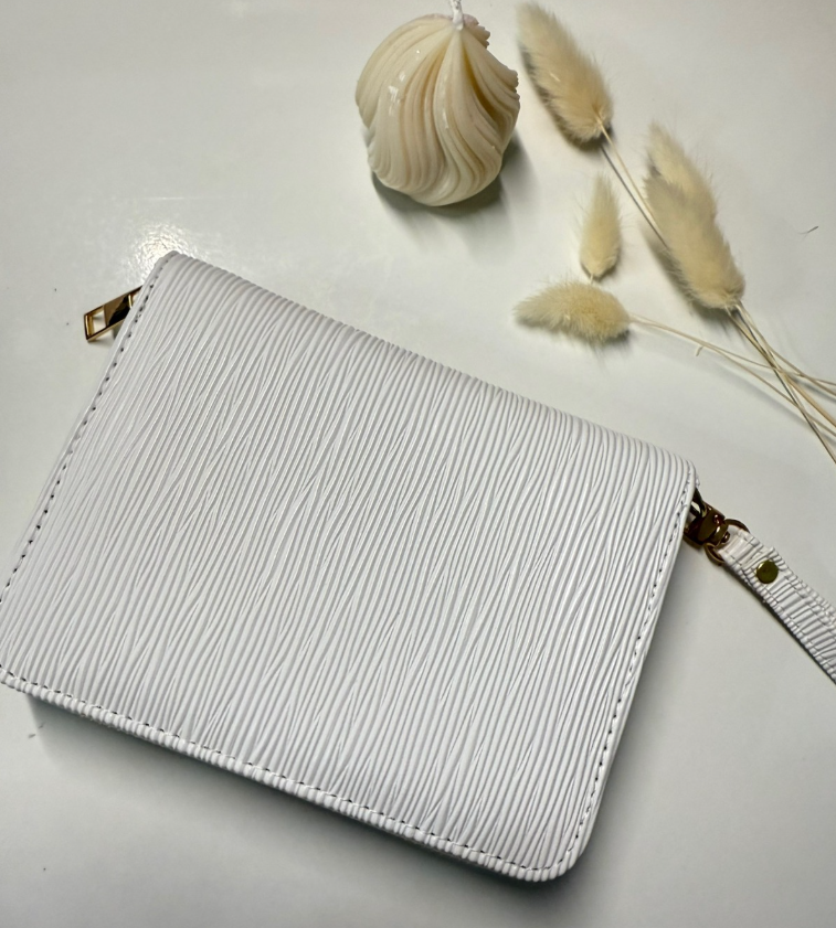 Portafoglio con zip A7